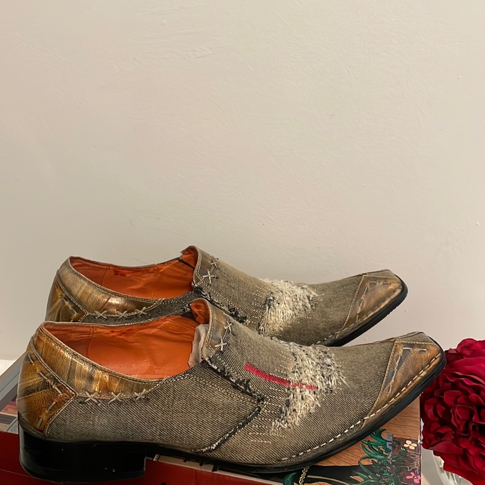Men’s shoes